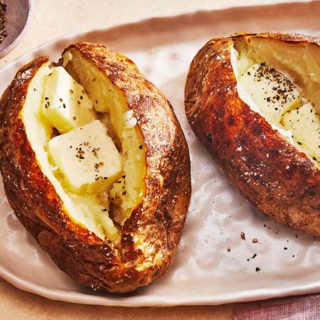 Air_Fryer_Baked_Potatoes_008-64fb85c3e7c448faa1fac78e0c4b0b89