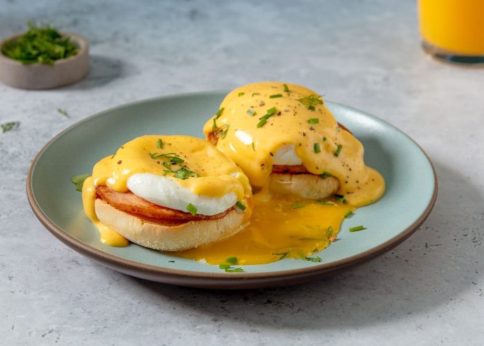 Eggs-Benedict-FT-RECIPE0123-4f5f2f2544464dc89a667b5d960603b4