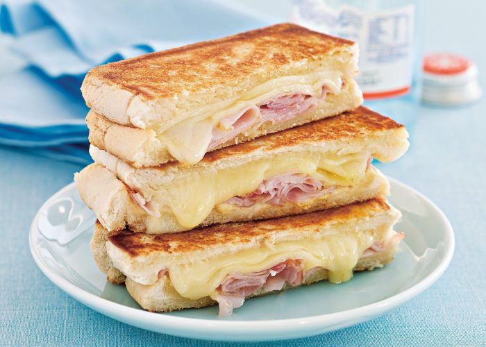 British ham, cheddar, mozzarella, béchamel sauce and wholegrain mustard. 643kcal