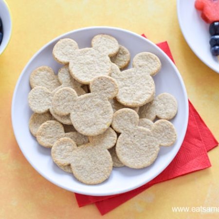 How-to-make-cute-Mickey-Mouse-shaped-cheese-oatcakes-fun-and-easy-recipe-for-kids